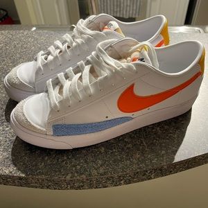 Nike blazers size 10